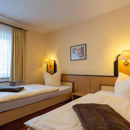 Stadt-Gut-Hotel Siegboot Siegen Extérieur photo